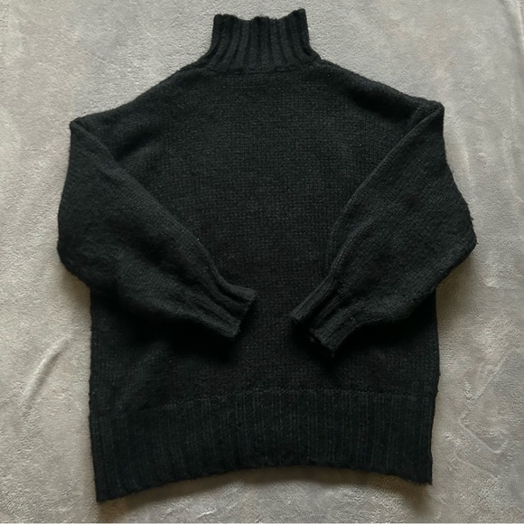 Lisa Says Gah Cece Turtleneck in Ink Bow Size XS/S - Picture 7 of 9